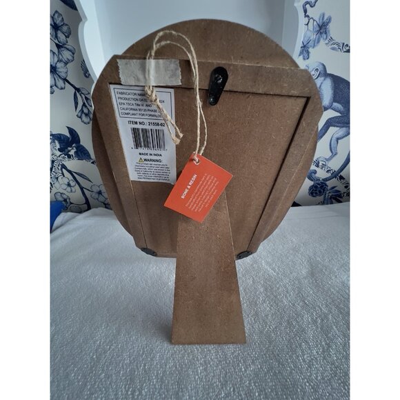 NWT Handcrafted Bone & Resin Blue White Photo Frame Stripe 5 x 7 Vertical Oval - Picture 4 of 10